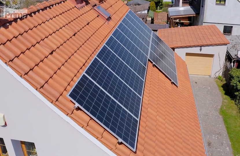 Na jakou střechu umístit solární panely?