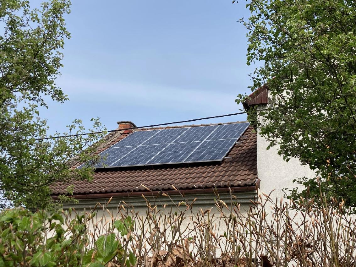 Fotovoltaická elektrárna na rodinném domě v Otrokovicích – fotografie 3