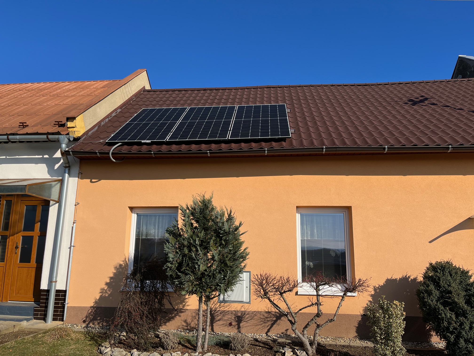 Fotovoltaický ohřev teplé vody v Machové – fotografie 2